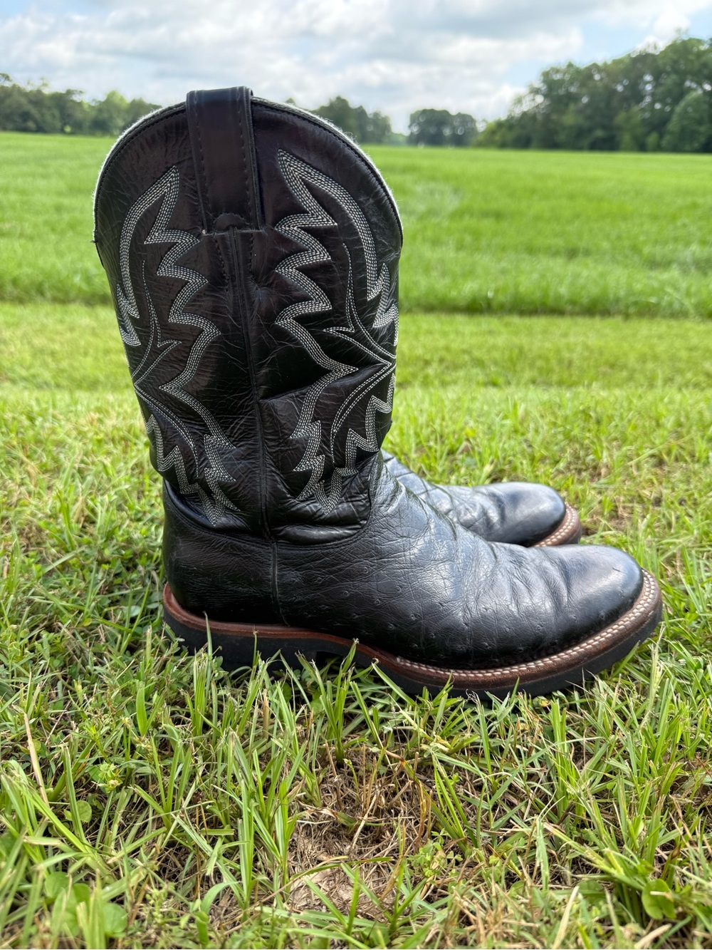 Justin Style 5005 Black Smooth Ostrich Cowboy Boots with Contrast Stitching - Picture 2 of 6
